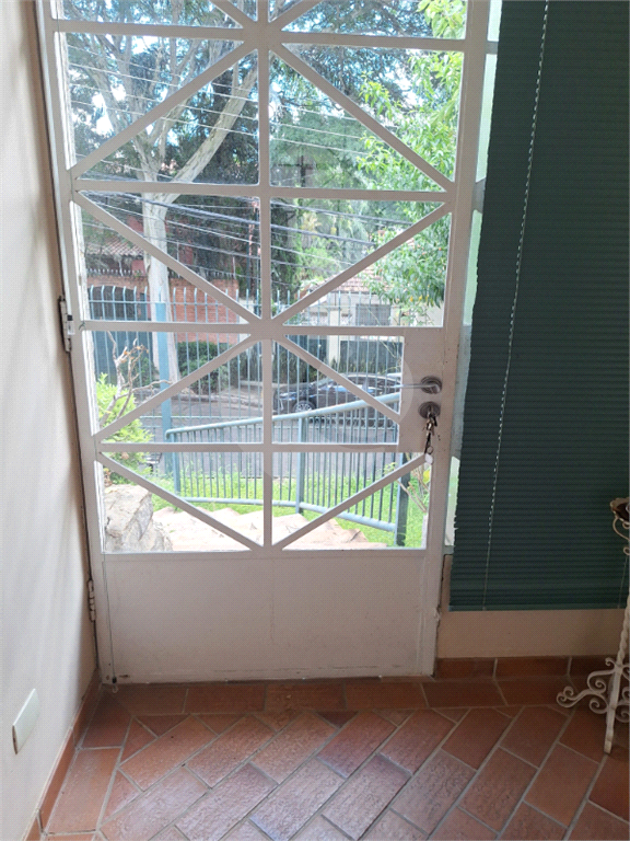 Casa Térrea na Travessa da Avenida Sumaré - Totalmente Térrea 