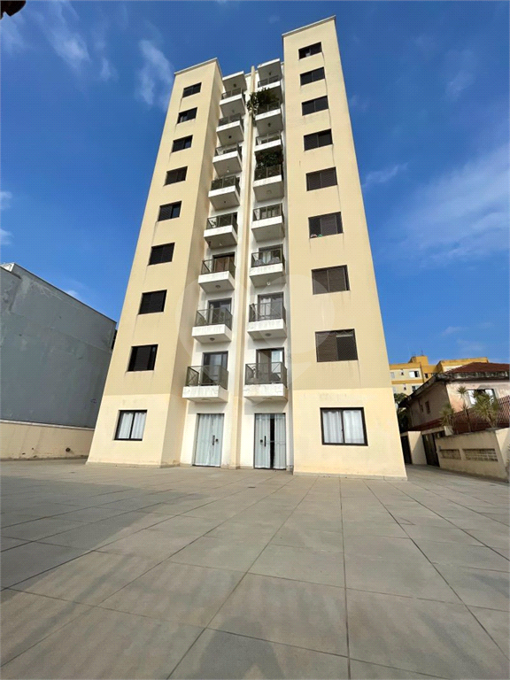 APARTAMENTO em CASA VERDE