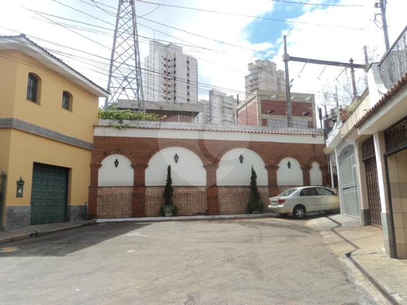 SOBRADO EM EXCELENTE LOCALIZAÇÃO NA MOOCA