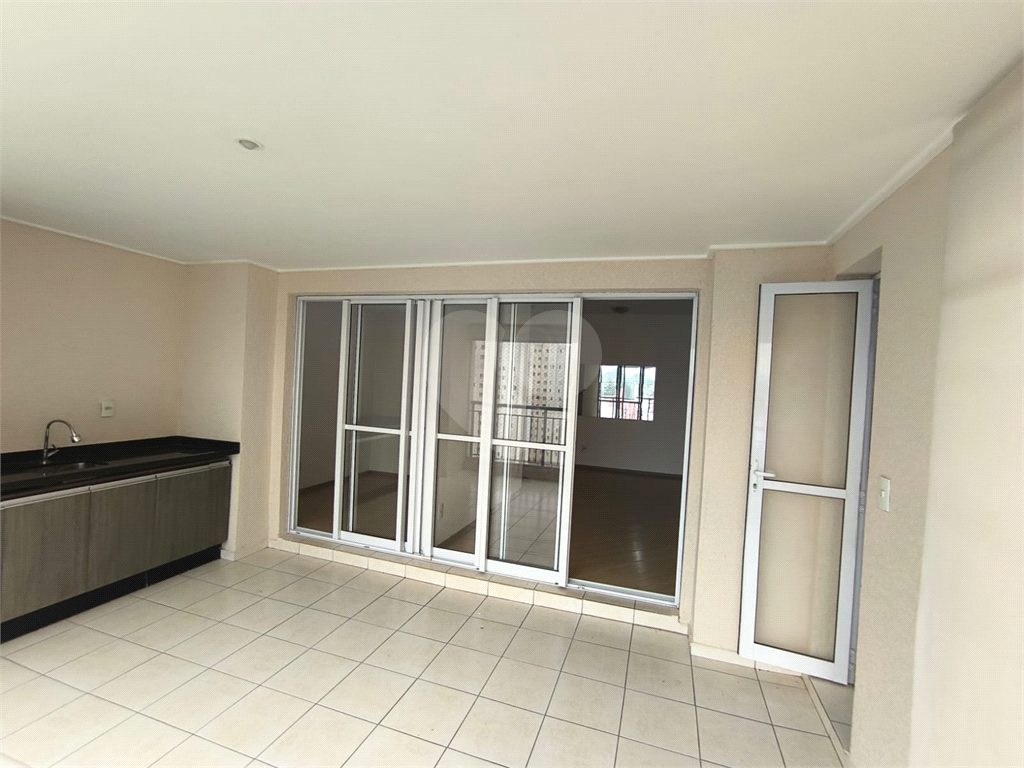 APARTAMENTO em TUCURUVI