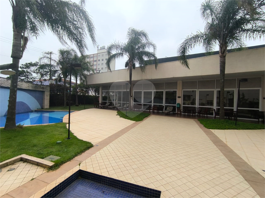 APARTAMENTO em TUCURUVI