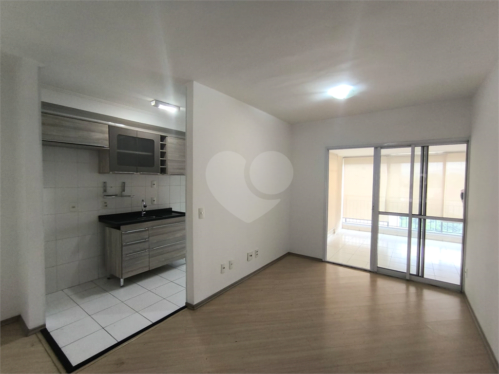APARTAMENTO em TUCURUVI
