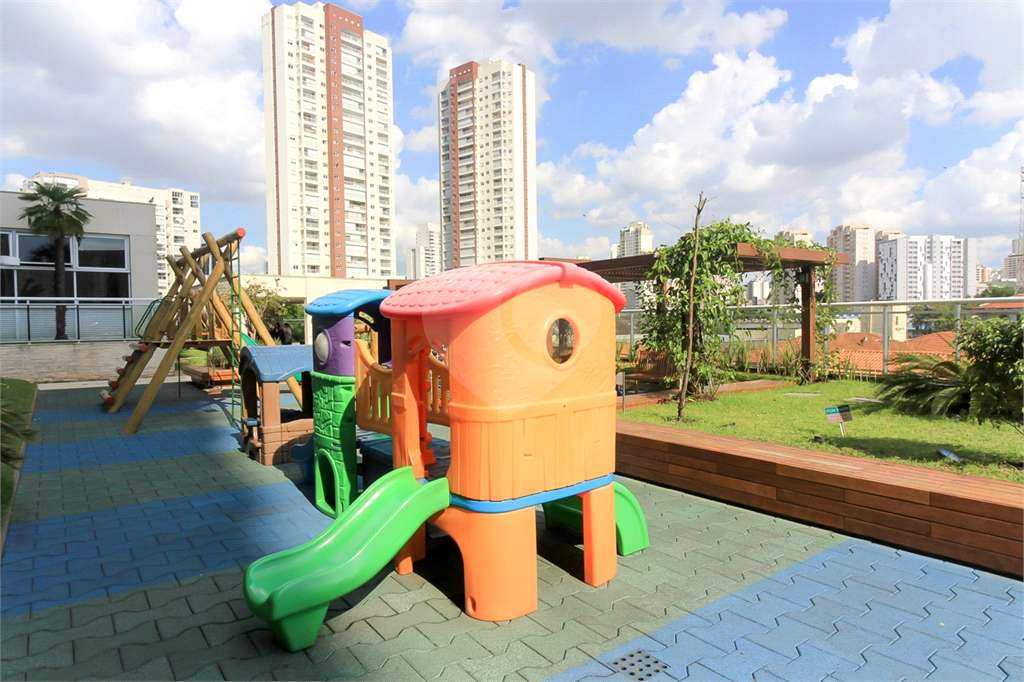  Apartamento mobiliado, com 117 m² para locação na Barra Funda