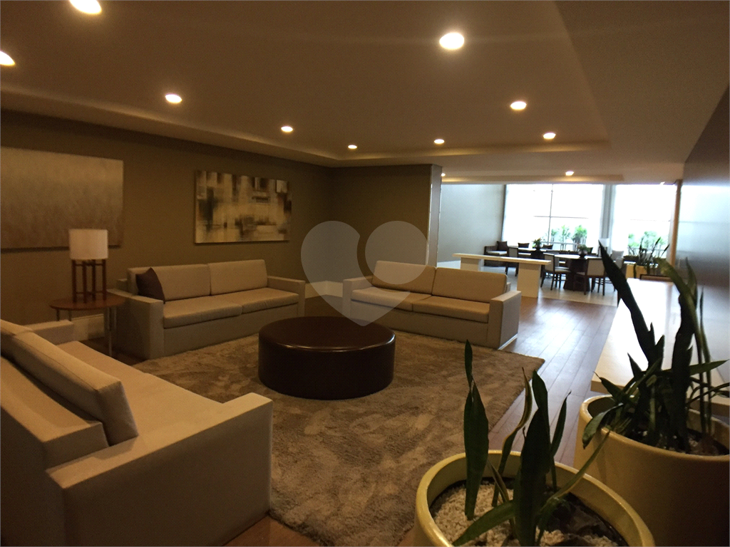  Apartamento mobiliado, com 117 m² para locação na Barra Funda