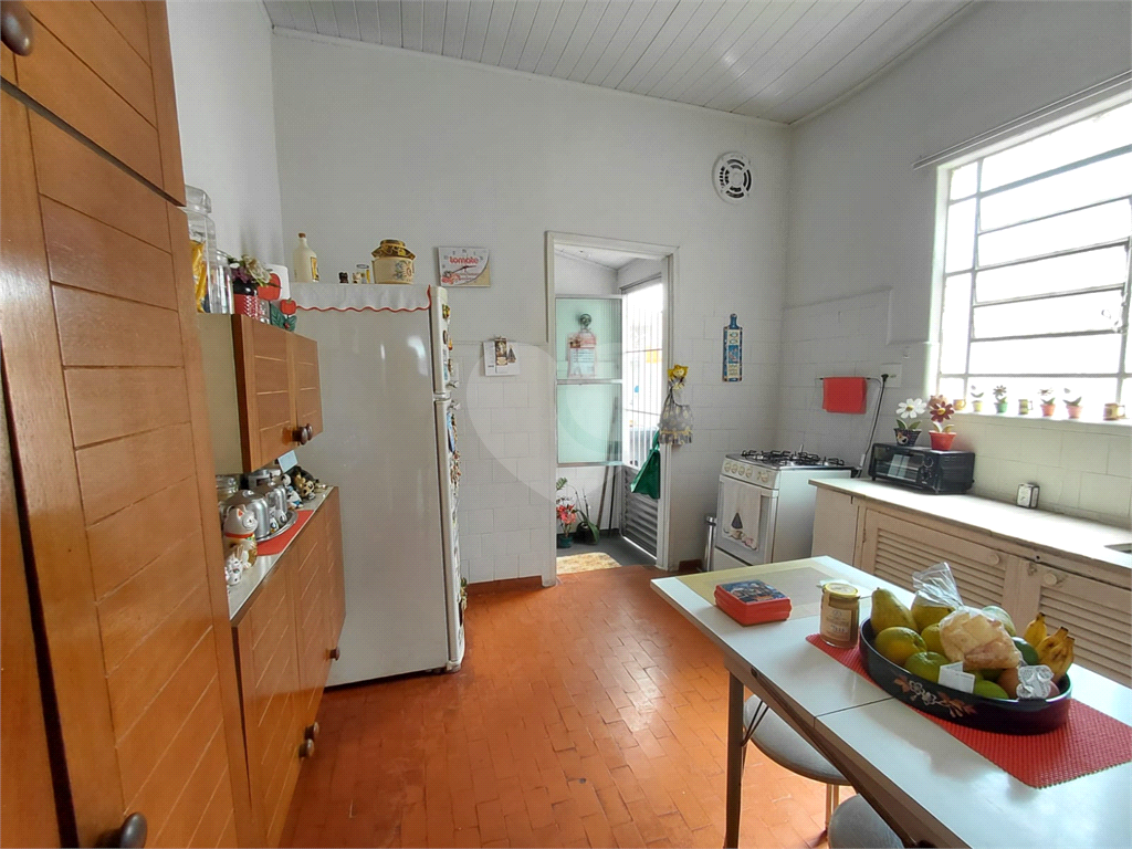 Casa de 75m² 2 salas de estar, 2 quartos, 1 banheiro, 1 vaga de garagem Pompéia