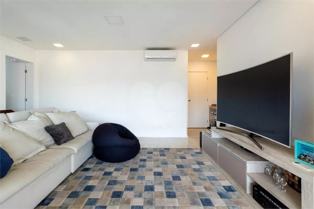 Apartamento Pinheiros com 121m², 2 suites e 2 vagas Excelente Condominio