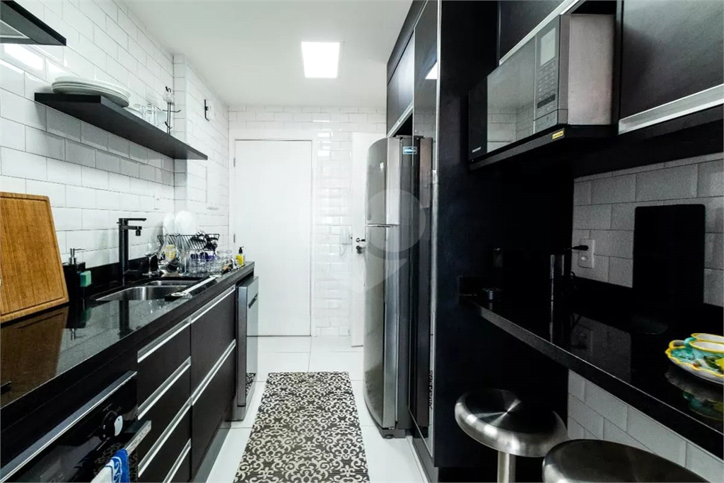 Apartamento Pinheiros com 121m², 2 suites e 2 vagas Excelente Condominio