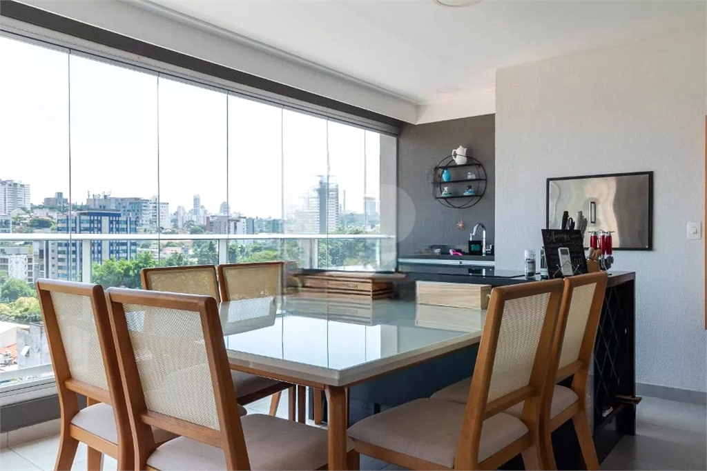 Apartamento Pinheiros com 121m², 2 suites e 2 vagas Excelente Condominio