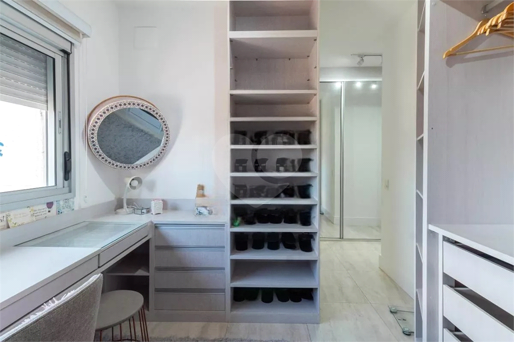 Apartamento Pinheiros com 121m², 2 suites e 2 vagas Excelente Condominio