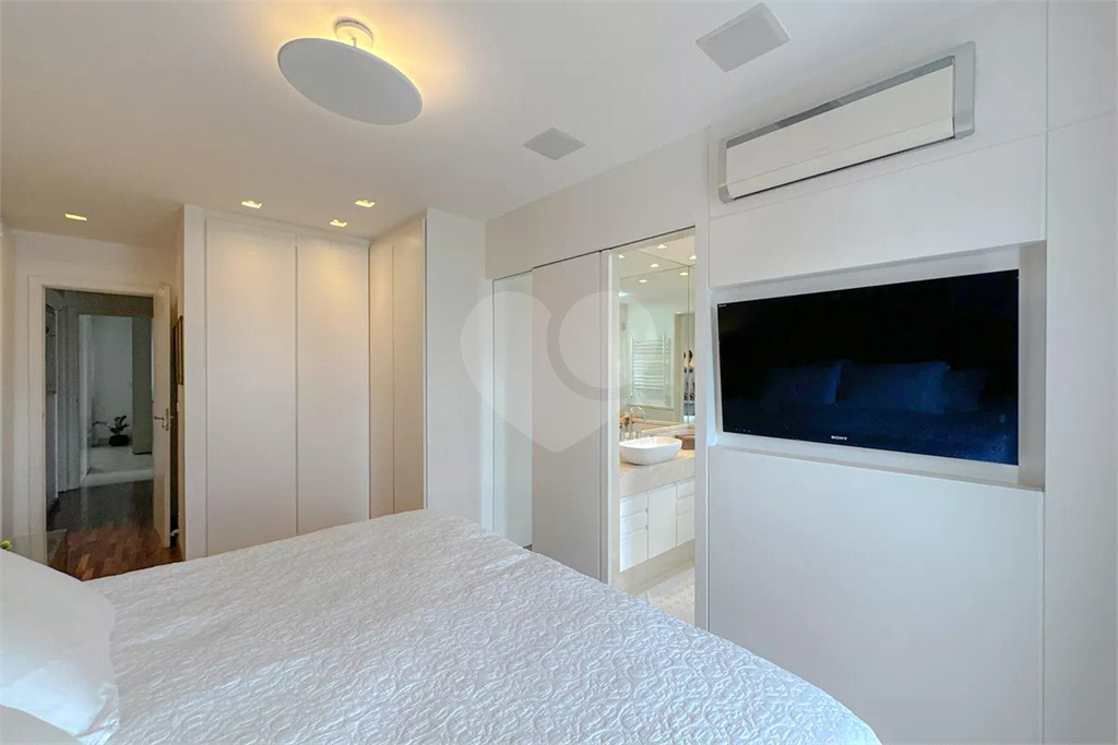 Apartamento à venda com 135m², 3 quartos e 3 vagas Perdizes