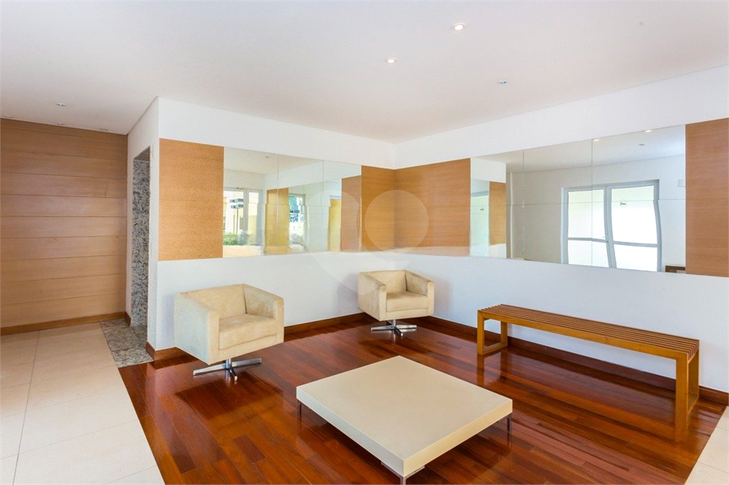 Apartamento à venda com 90m², 3 quartos e 2 vagas Vila Ipojuca