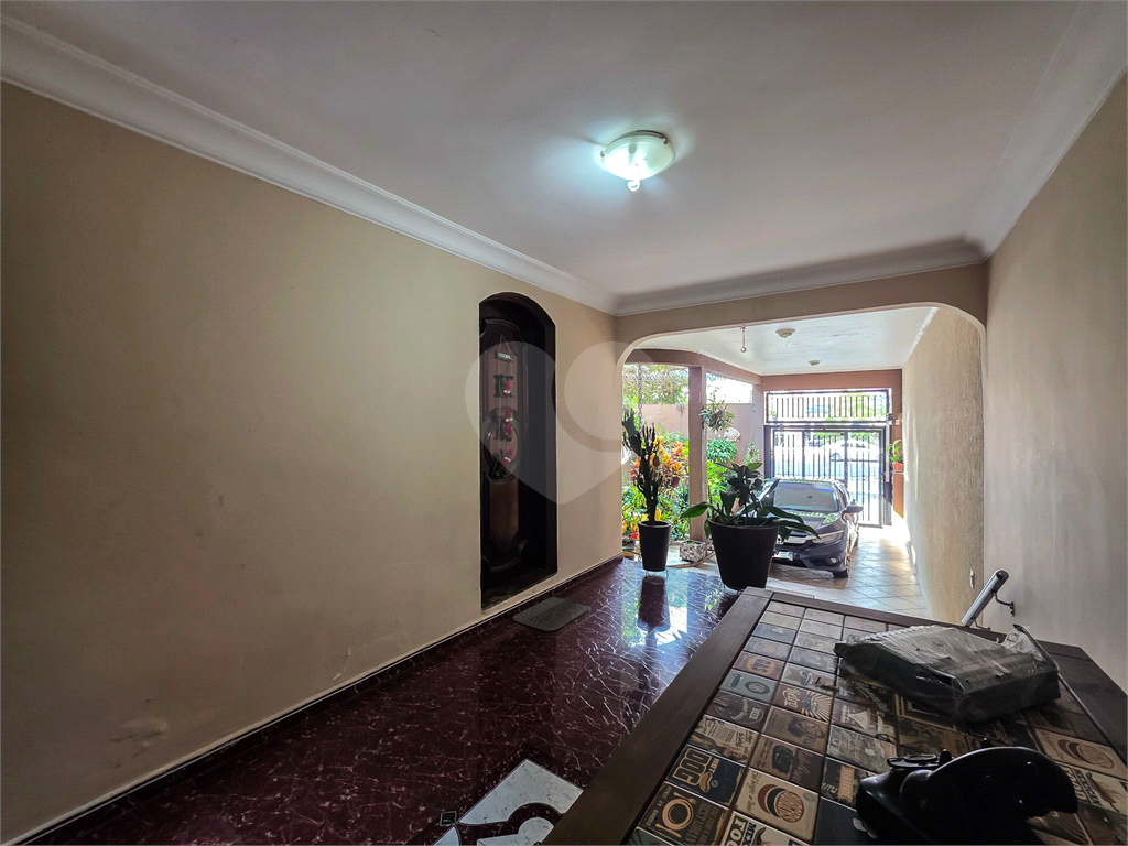 Casa - Jardim Ângela - 4 Quartos / Dormitórios - 1 Vaga - Venda / Compra - Churrasqueira