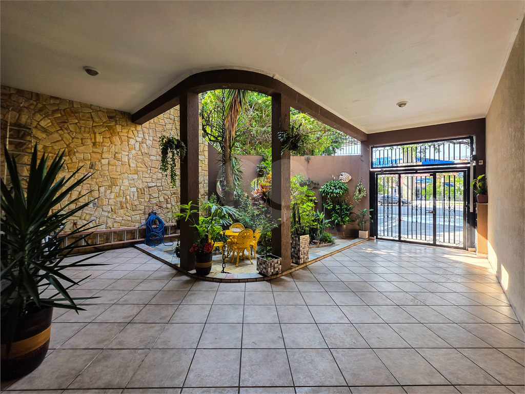 Casa - Jardim Ângela - 4 Quartos / Dormitórios - 1 Vaga - Venda / Compra - Churrasqueira