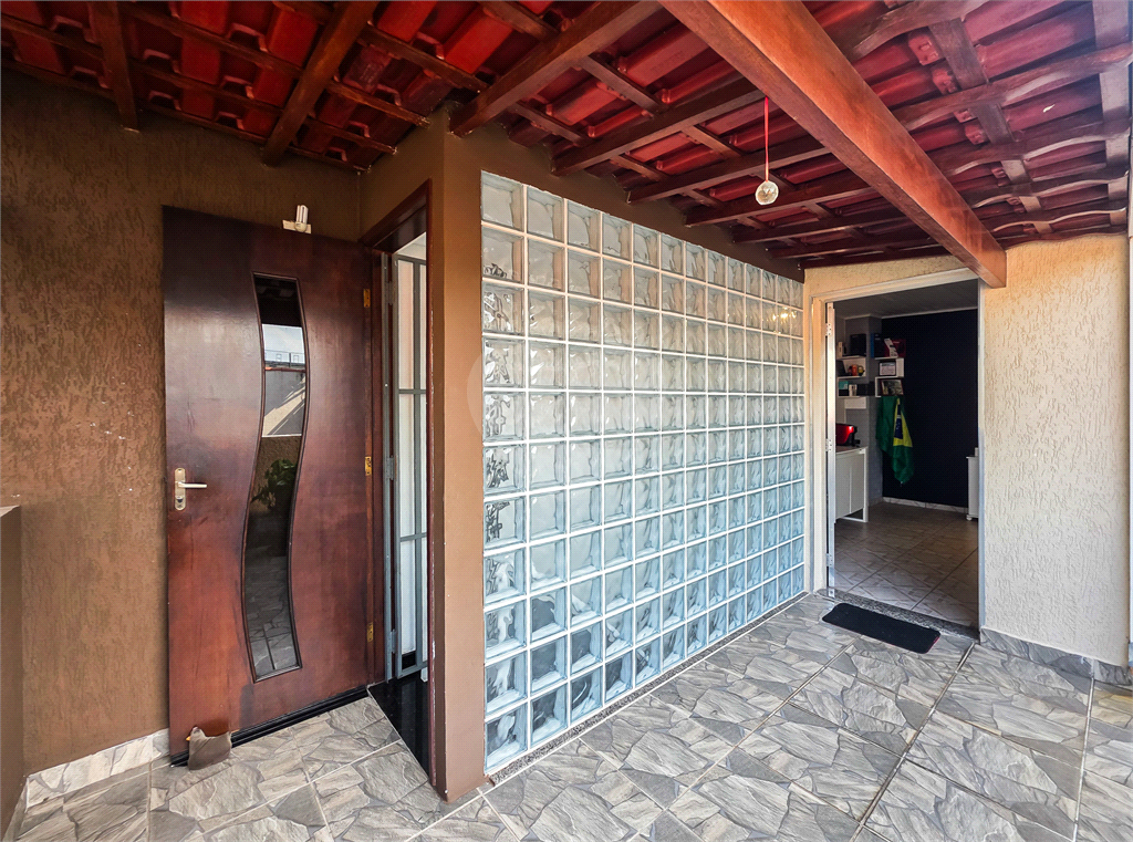 Casa - Jardim Ângela - 4 Quartos / Dormitórios - 1 Vaga - Venda / Compra - Churrasqueira