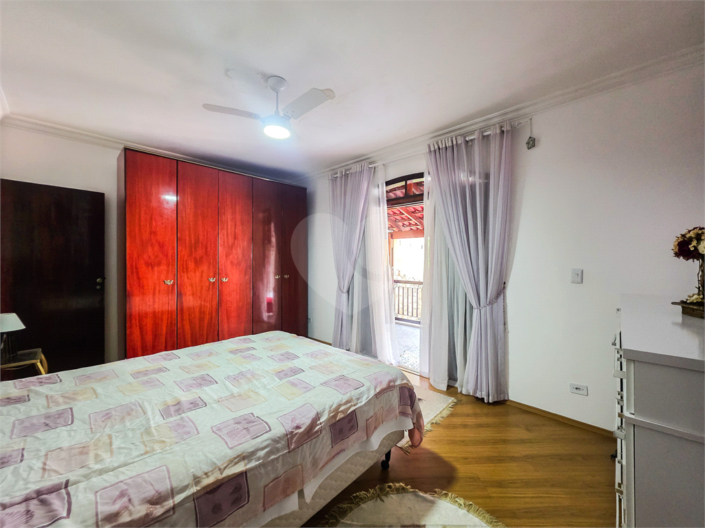 Casa - Jardim Ângela - 4 Quartos / Dormitórios - 1 Vaga - Venda / Compra - Churrasqueira