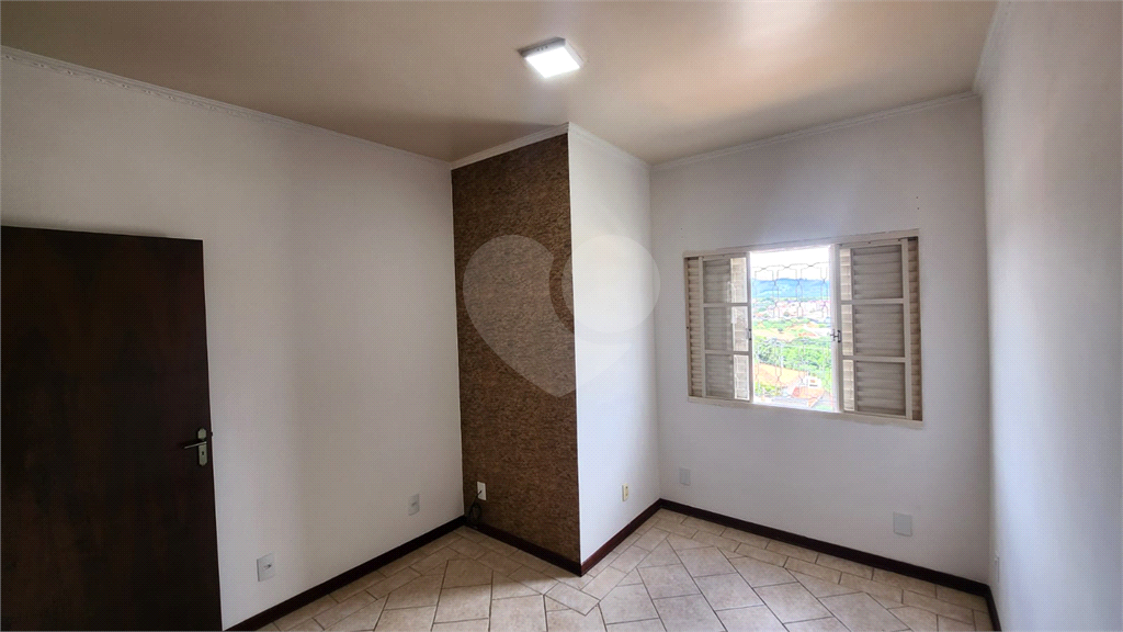 Casa - Bragança Paulista - 3 Quartos / Dormitórios - 2 Vagas - Venda / Compra