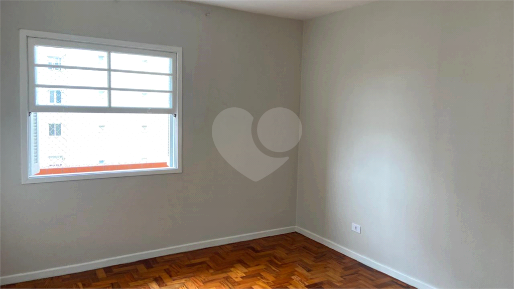 Apartamento 80m2 no Jardim São Paulo, próximo ao MIRANTE DE SANTANA, ÓTIMA LOCALIZAÇÃO, com 2 dorm.  2 banheiros, sala, cozinha com armário. Sacada. Próximo aos melhores comércios da região, padarias, farmácias, escolas, bancos, supermercados, 10 min do 