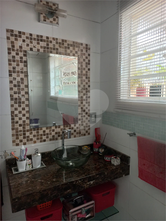 Ampla casa térrea, proxima à Serra da Cantareira!