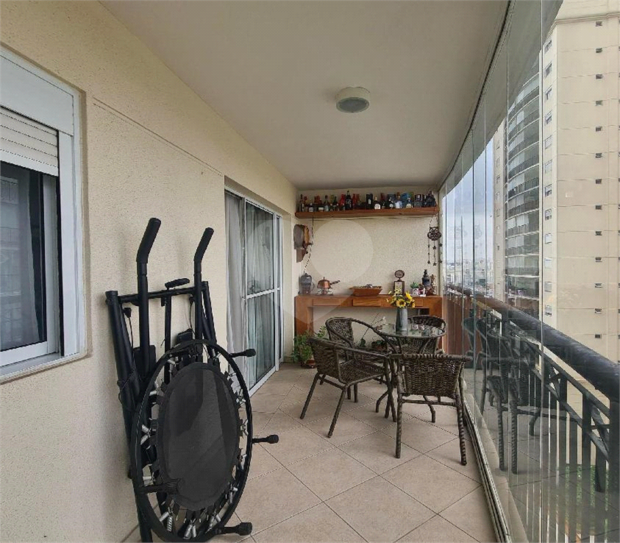 96m² - 3 quartos - 1 suite - 2 vagas