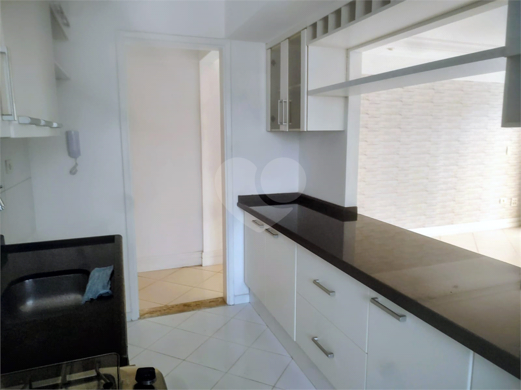 Apartamento 2 quartos com varanda!