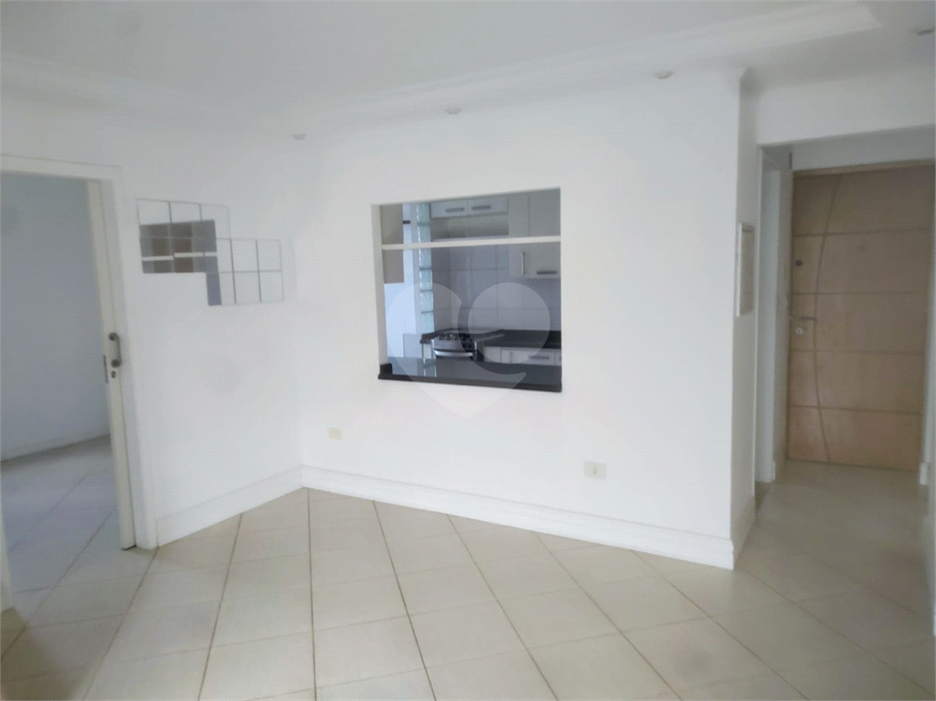 Apartamento 2 quartos com varanda!