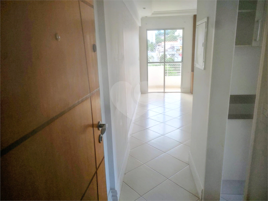 Apartamento 2 quartos com varanda!