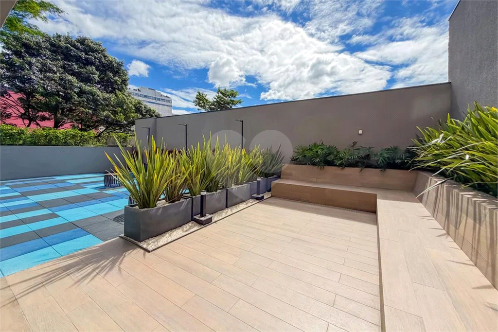 LIBERDADE - ESTÚDIO MOBILIADO P LOCAÇÃO A 300 M DO METRÕ ! 