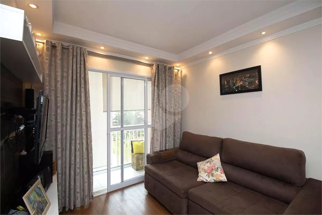 Apartamento com 2 dormitórios, sendo 1 suíte e vaga de garagem