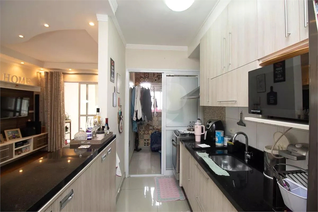 Apartamento com 2 dormitórios, sendo 1 suíte e vaga de garagem