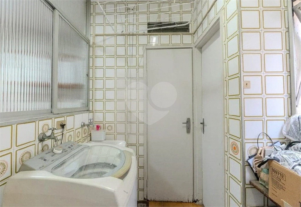 Vila Buarque, apartamento com 2 quartos. vaga de garagem