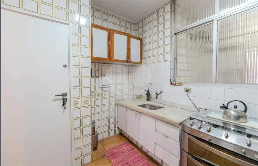Vila Buarque, apartamento com 2 quartos. vaga de garagem