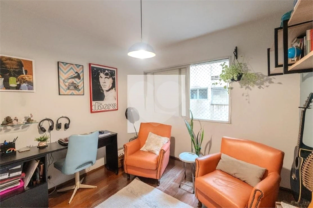 Vila Buarque, apartamento com 2 quartos. vaga de garagem