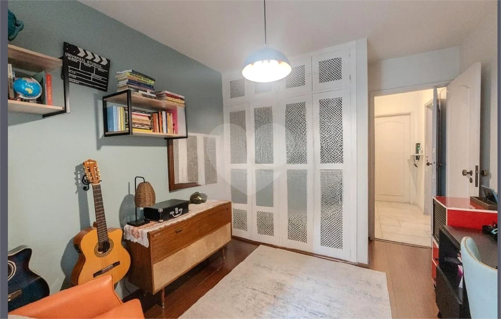 Vila Buarque, apartamento com 2 quartos. vaga de garagem