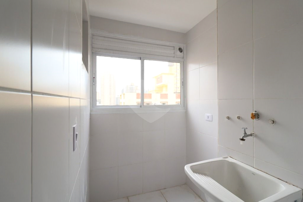 APARTAMENTO em PARADA INGLESA