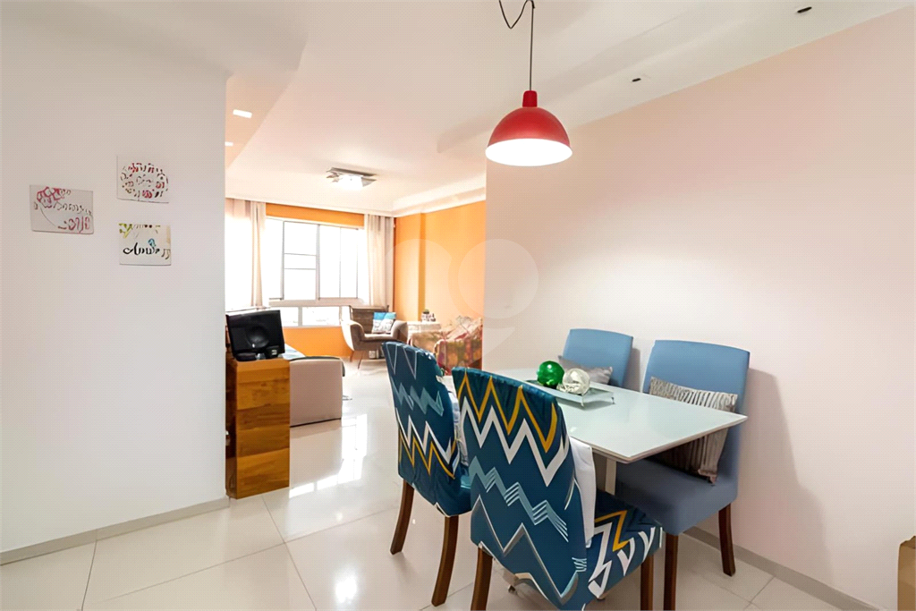 APARTAMENTO À VENDA – 94m² – 3 DORMITÓRIOS (1 SUÍTE) – 1 VAGA