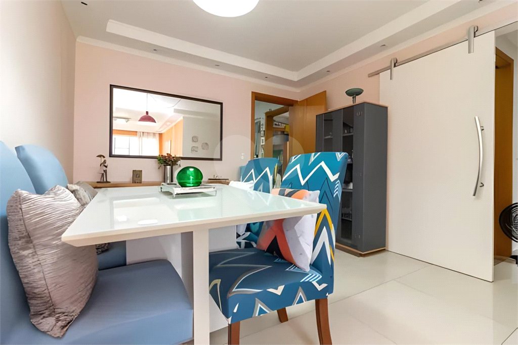 APARTAMENTO À VENDA – 94m² – 3 DORMITÓRIOS (1 SUÍTE) – 1 VAGA