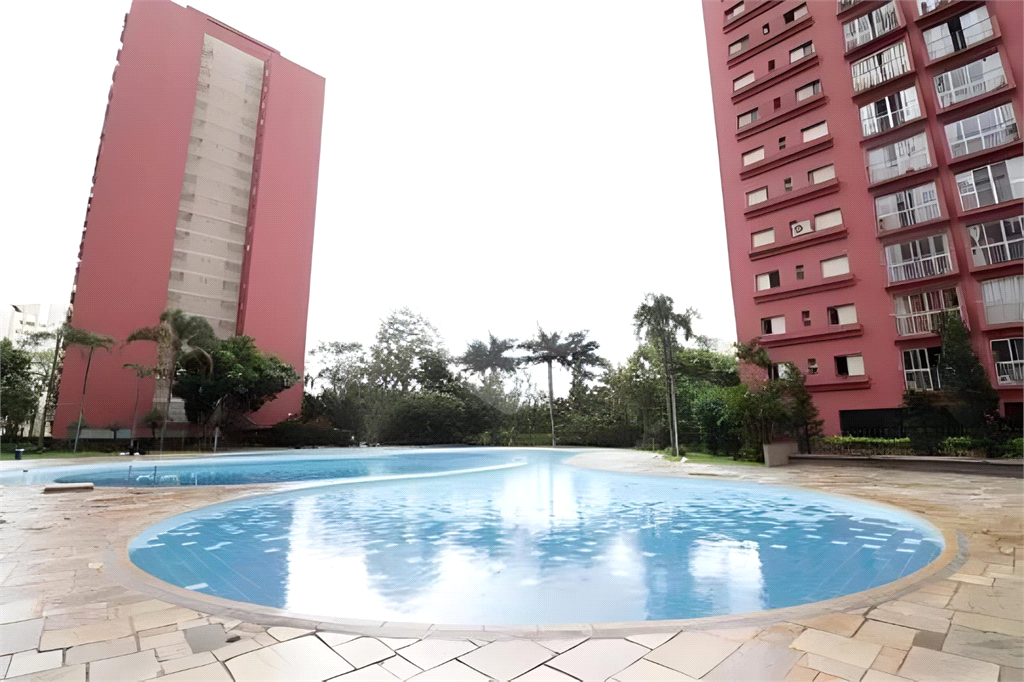 APARTAMENTO À VENDA – 94m² – 3 DORMITÓRIOS (1 SUÍTE) – 1 VAGA