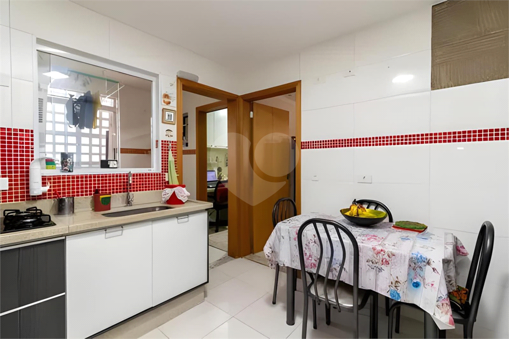 APARTAMENTO À VENDA – 94m² – 3 DORMITÓRIOS (1 SUÍTE) – 1 VAGA