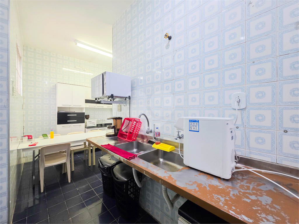 Casa Comercial - Jabaquara - 5 Salas - 6 Vagas - Venda / Compra