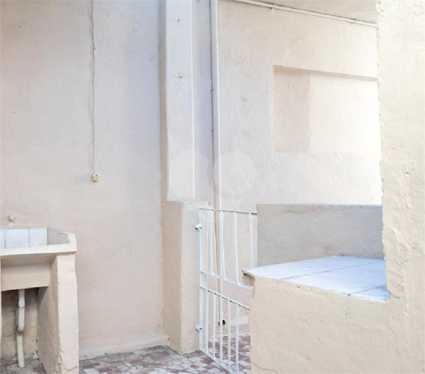 Oportunidade! Casa Ampla com 3 Quartos 2 vagas em Região Tranquila