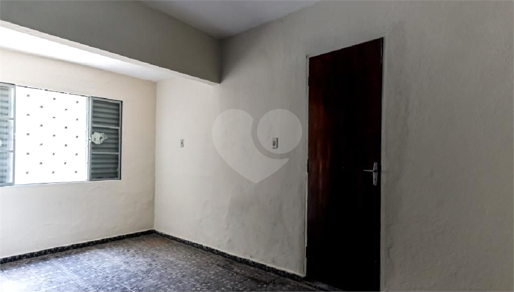 Oportunidade! Casa Ampla com 3 Quartos 2 vagas em Região Tranquila