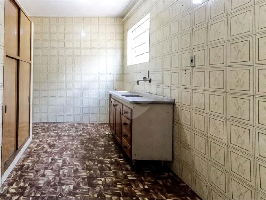 Oportunidade! Casa Ampla com 3 Quartos 2 vagas em Região Tranquila