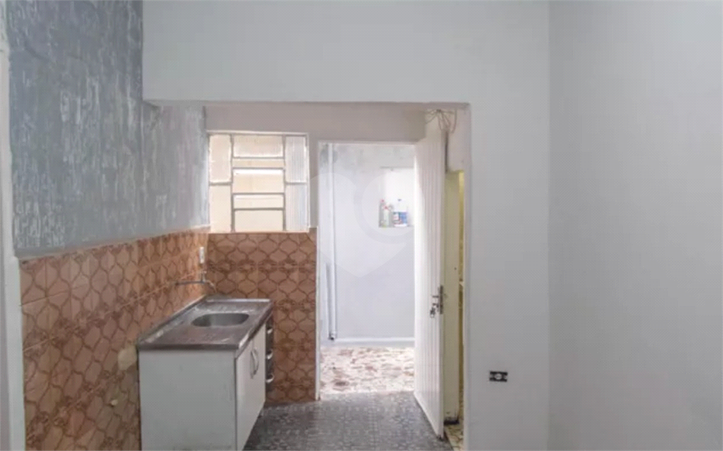 Oportunidade! Casa Ampla com 3 Quartos 2 vagas em Região Tranquila