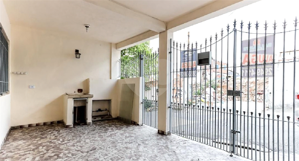 Oportunidade! Casa Ampla com 3 Quartos 2 vagas em Região Tranquila