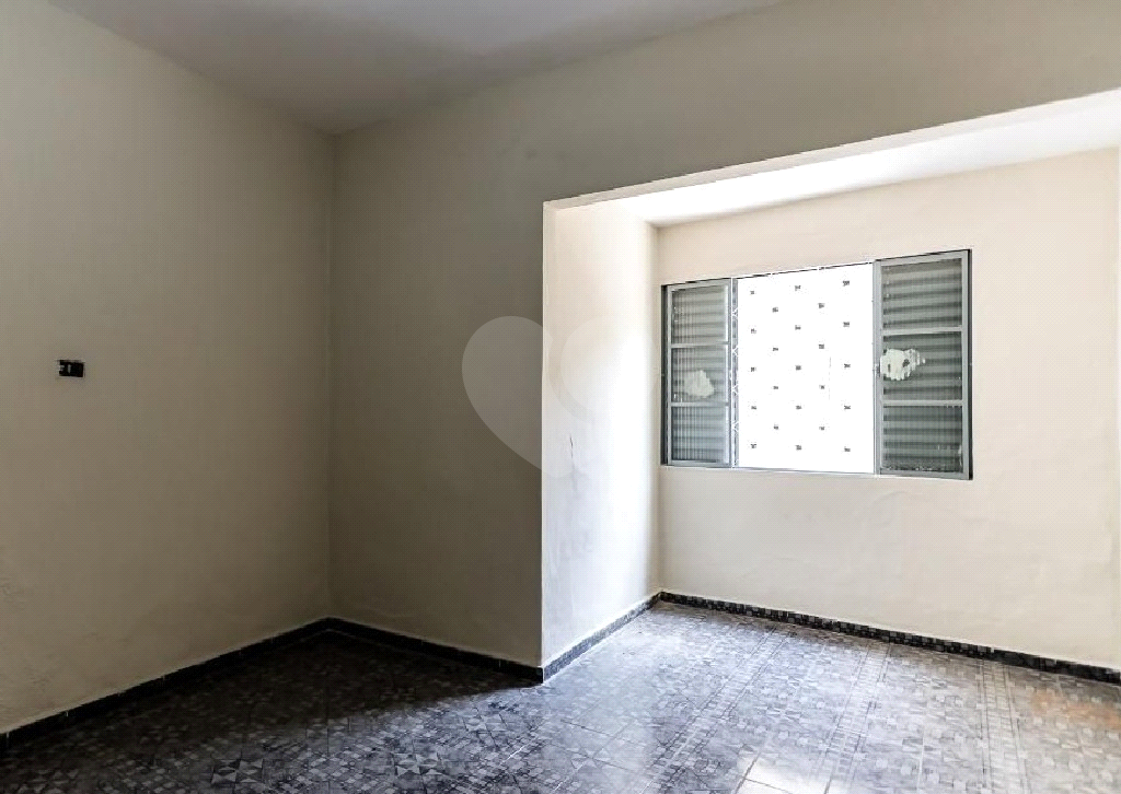 Oportunidade! Casa Ampla com 3 Quartos 2 vagas em Região Tranquila