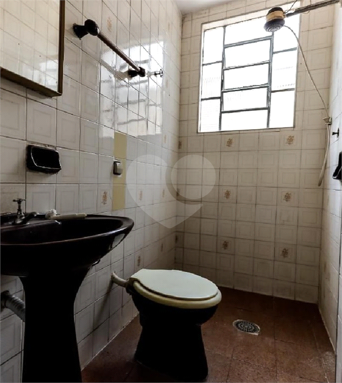 Oportunidade! Casa Ampla com 3 Quartos 2 vagas em Região Tranquila