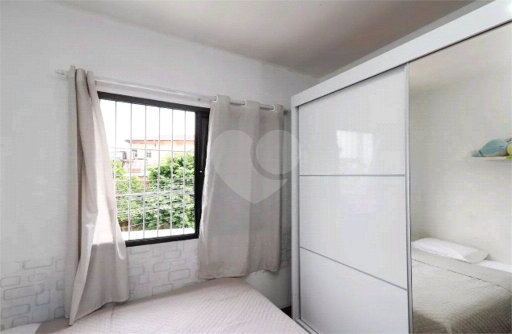 Casa - Vila Sabrina - 4 Quartos / Dormitórios - 2 Vagas - Venda / Compra