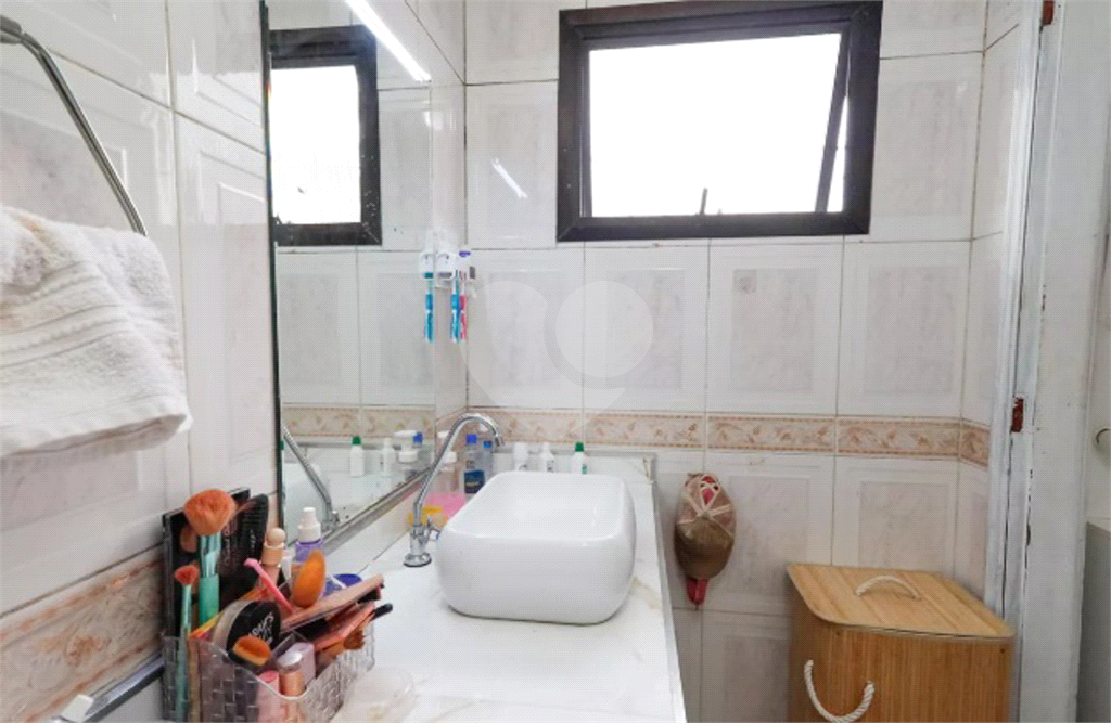 Casa - Vila Sabrina - 4 Quartos / Dormitórios - 2 Vagas - Venda / Compra