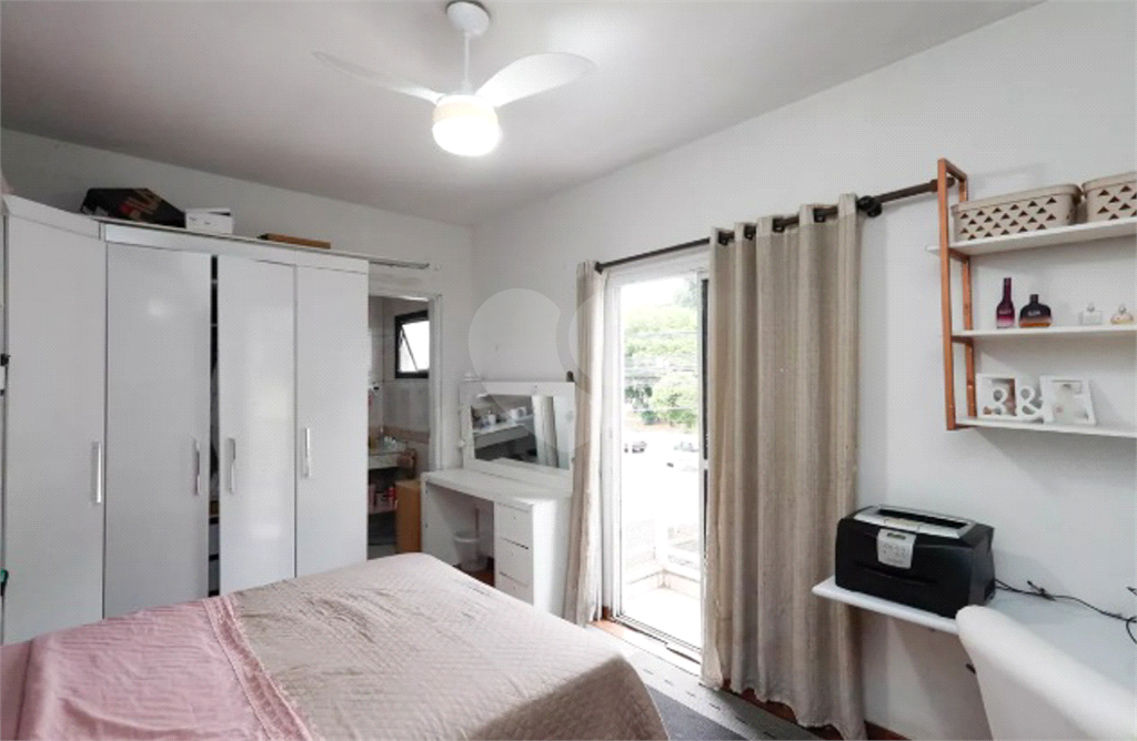 Casa - Vila Sabrina - 4 Quartos / Dormitórios - 2 Vagas - Venda / Compra