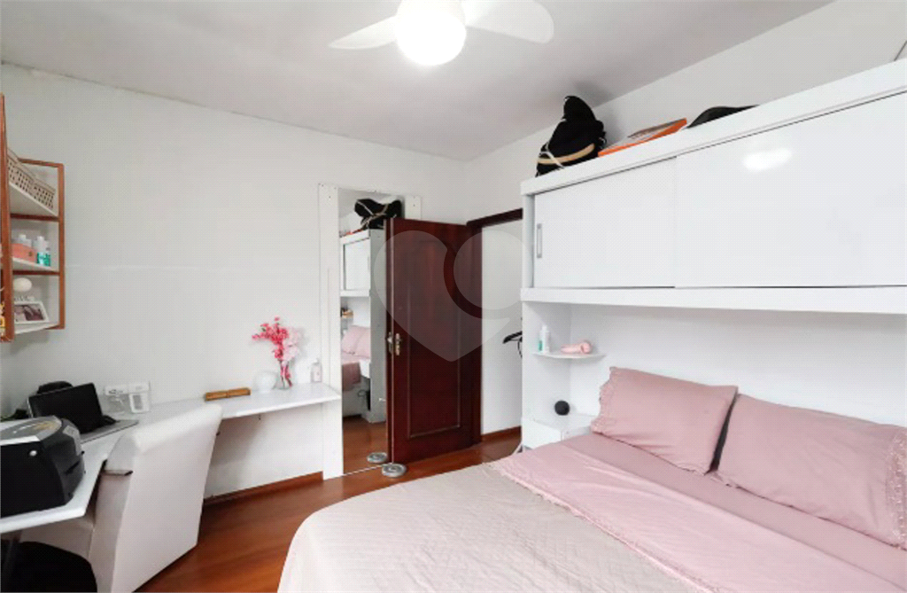 Casa - Vila Sabrina - 4 Quartos / Dormitórios - 2 Vagas - Venda / Compra